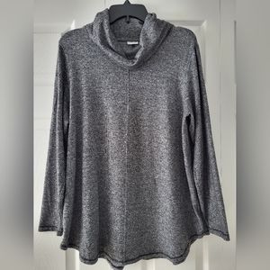 Max Studio gray cowl neck top, 1X
